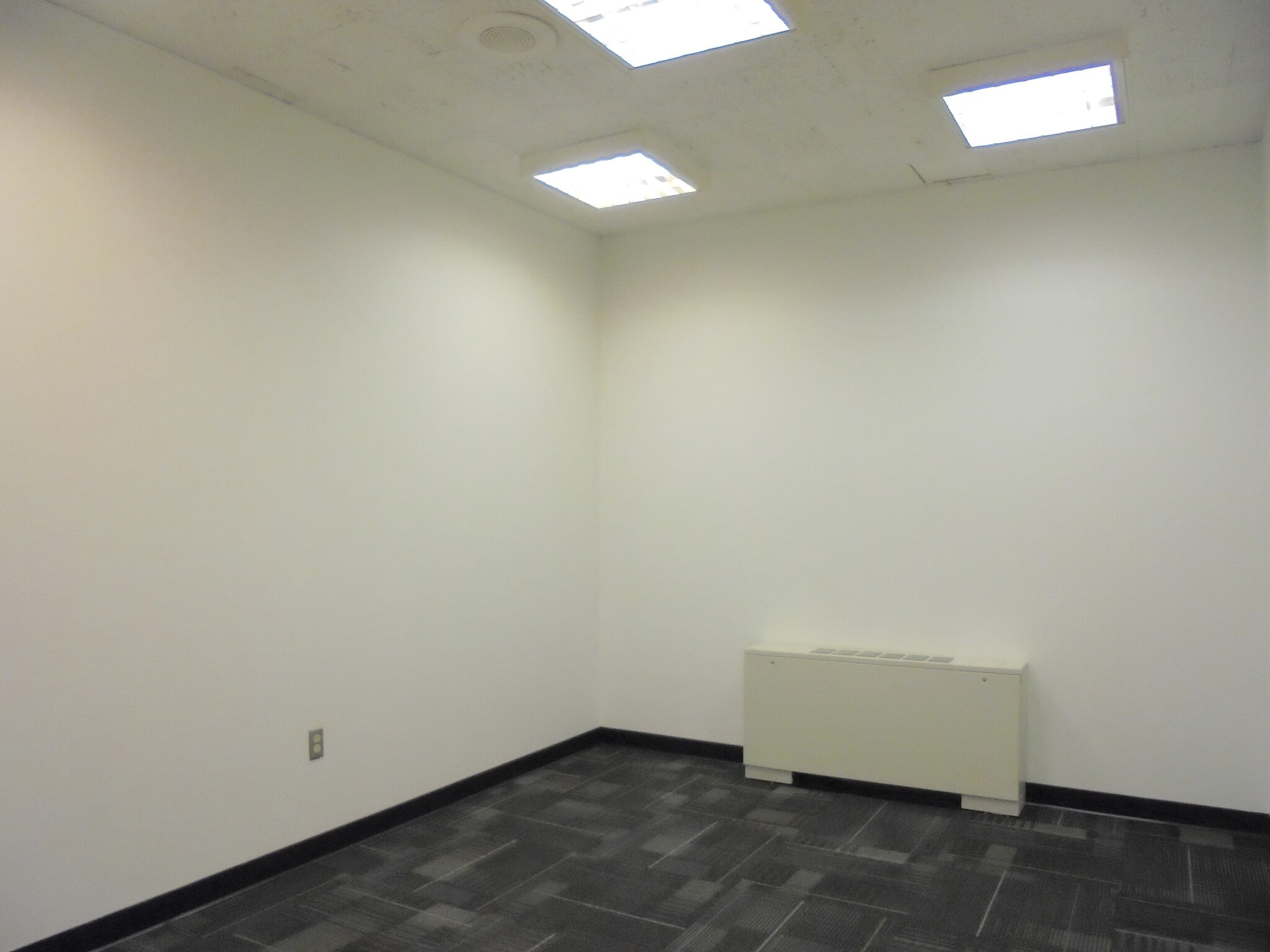 1137 Main St, East Hartford, CT for lease Building Photo- Image 1 of 9