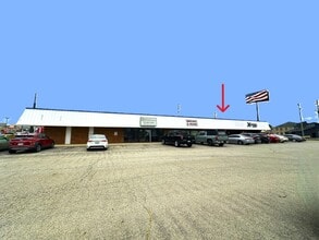 7320-7324 Kingsgate Way, West Chester, OH for lease Building Photo- Image 1 of 7