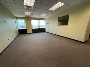 4749 Lincoln Mall Dr, Matteson, IL for lease Interior Photo- Image 2 of 10