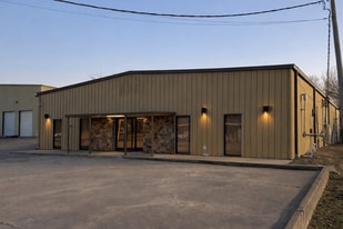 1302 Jackson St, Fort Smith AR - Warehouse