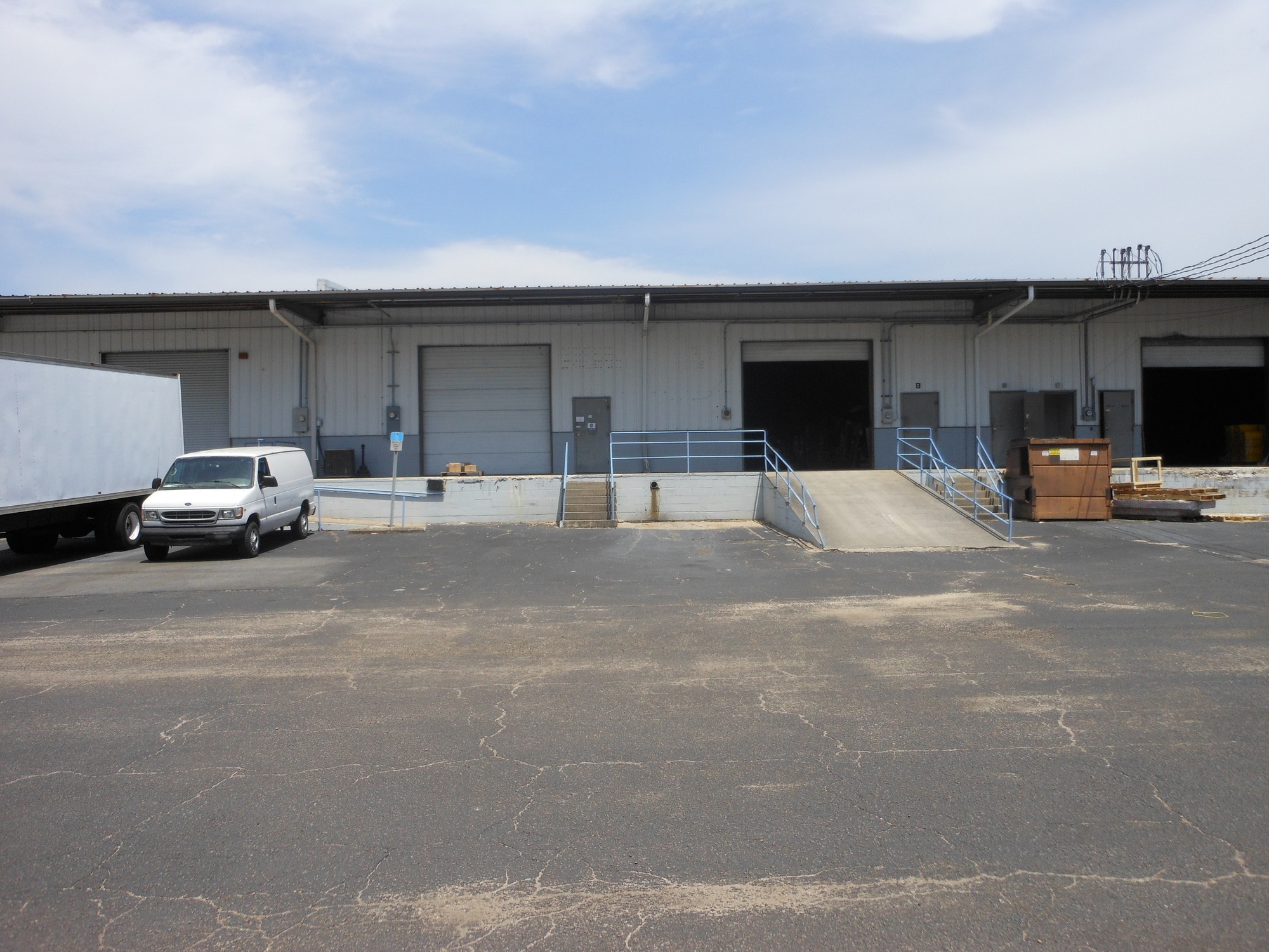 566-572-3 Appleyard dr, Tallahassee, FL for lease Building Photo- Image 1 of 6