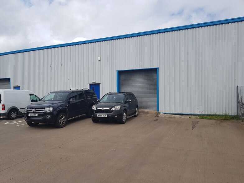 1-3 Spott Rd, Dunbar for sale - Building Photo - Image 1 of 1