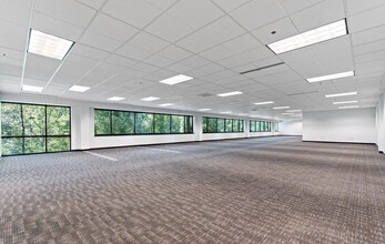 7800 Equitable Dr, Eden Prairie, MN for lease Interior Photo- Image 2 of 4