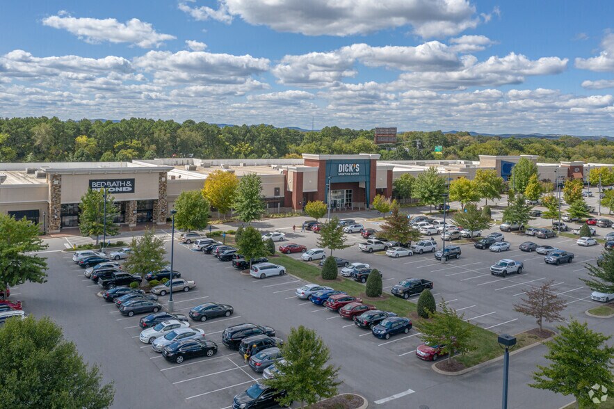 2615 Medical Center Pky, Murfreesboro, TN for lease - Building Photo - Image 2 of 4