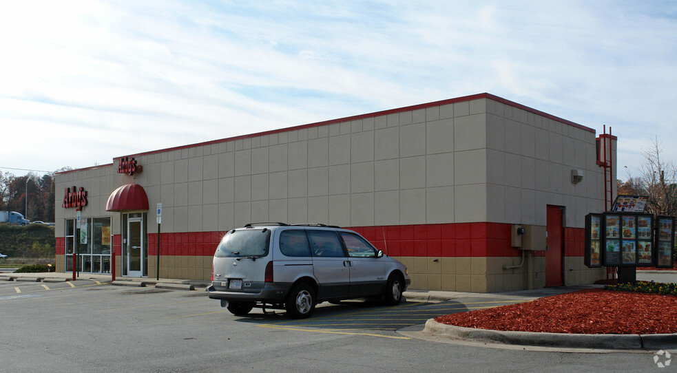 2115 Avondale Dr, Durham, NC for lease - Building Photo - Image 2 of 2