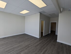 2023 2nd Ave SE, Calgary, AB for lease Interior Photo- Image 2 of 8