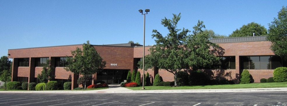 8005 W 110th St, Overland Park, KS for lease - Building Photo - Image 3 of 9