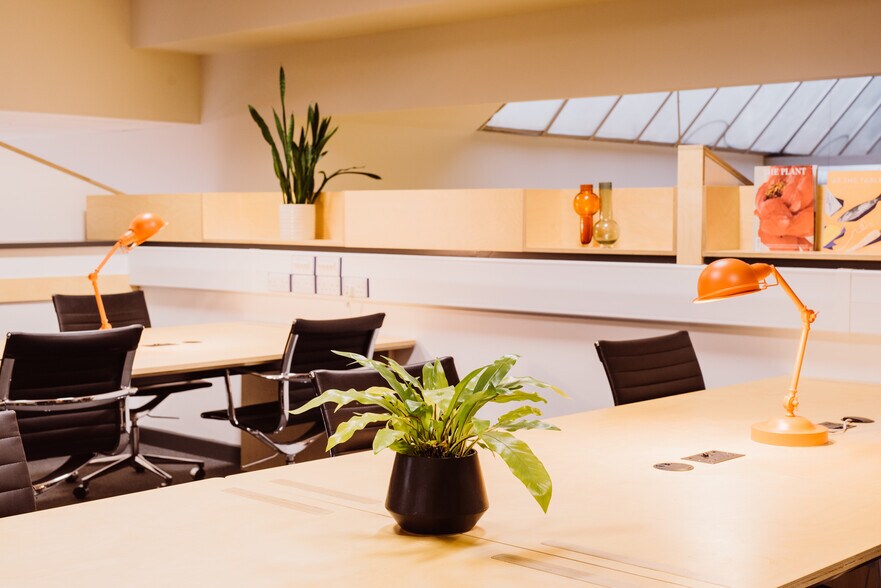 Tisbury Rd, Hove for lease - Interior Photo - Image 2 of 9