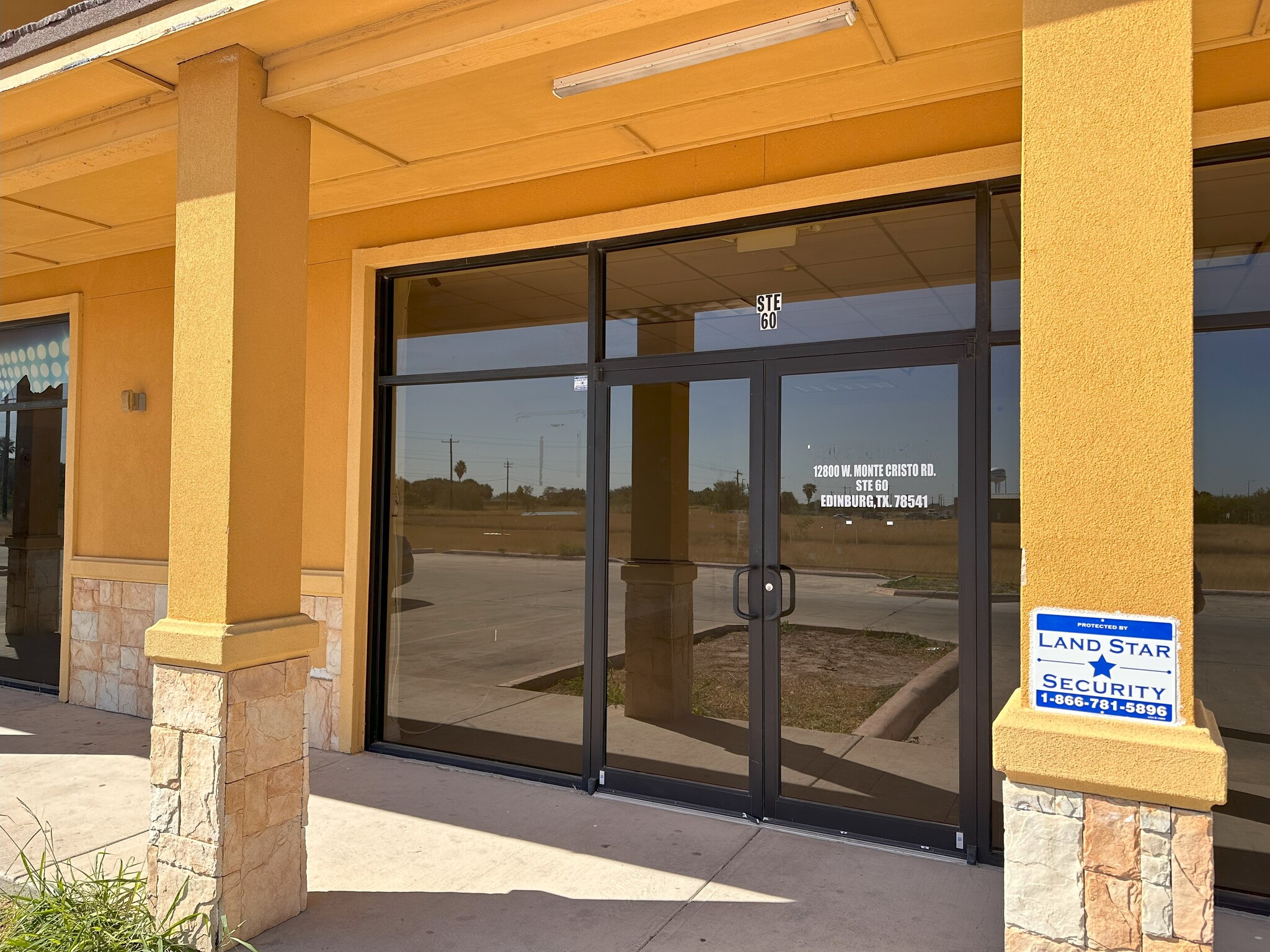 Retail in Edinburg, TX for lease Building Photo- Image 1 of 8