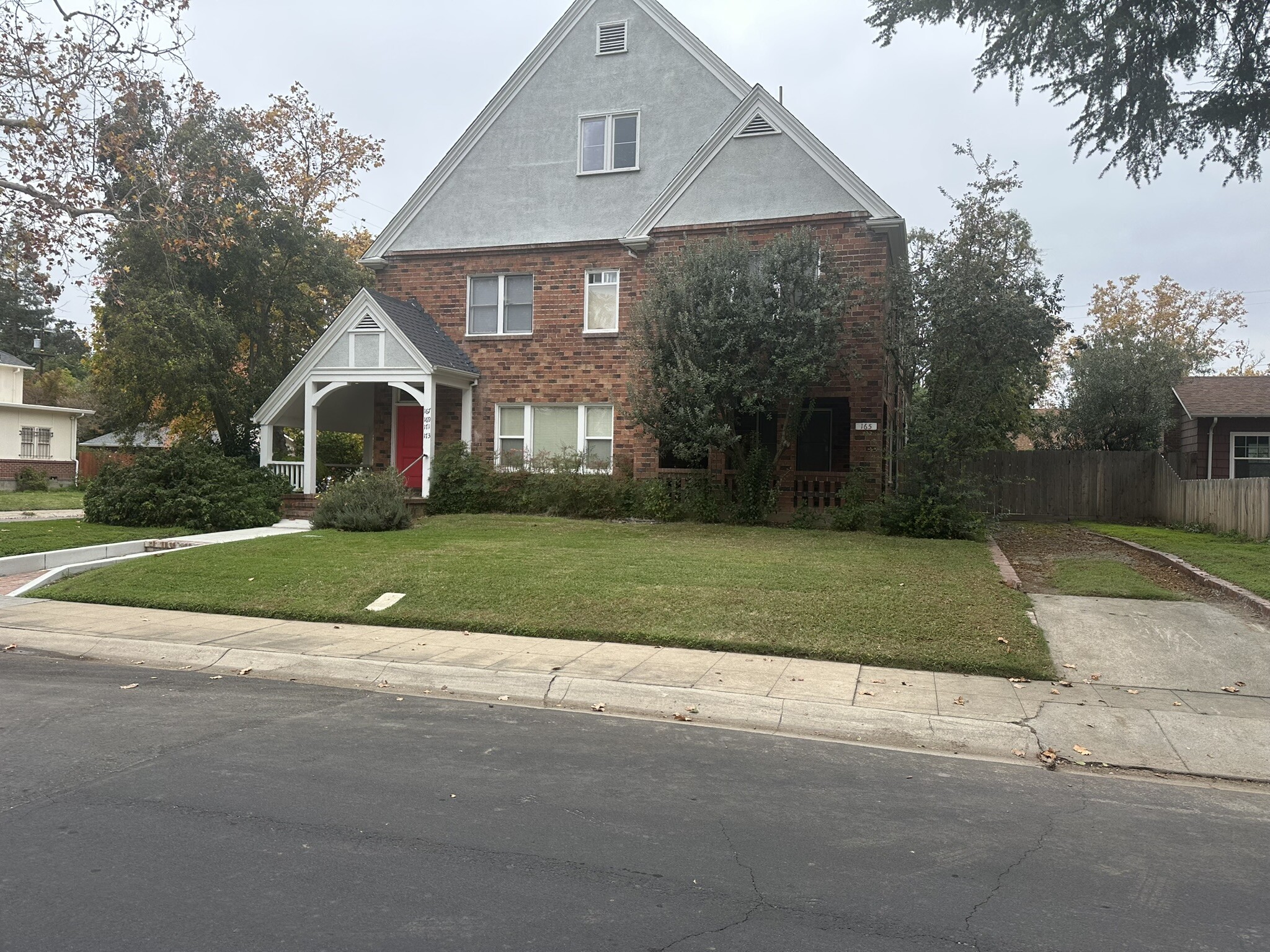 150 W Stadium Dr, Stockton, CA for sale Primary Photo- Image 1 of 118