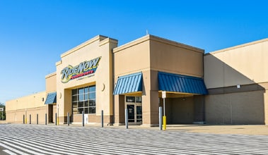 100 Commerce Cir, Bristol, PA for lease Building Photo- Image 1 of 1