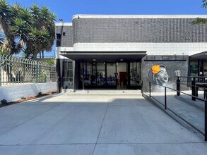 684 Mateo St, Los Angeles, CA for lease Interior Photo- Image 2 of 5