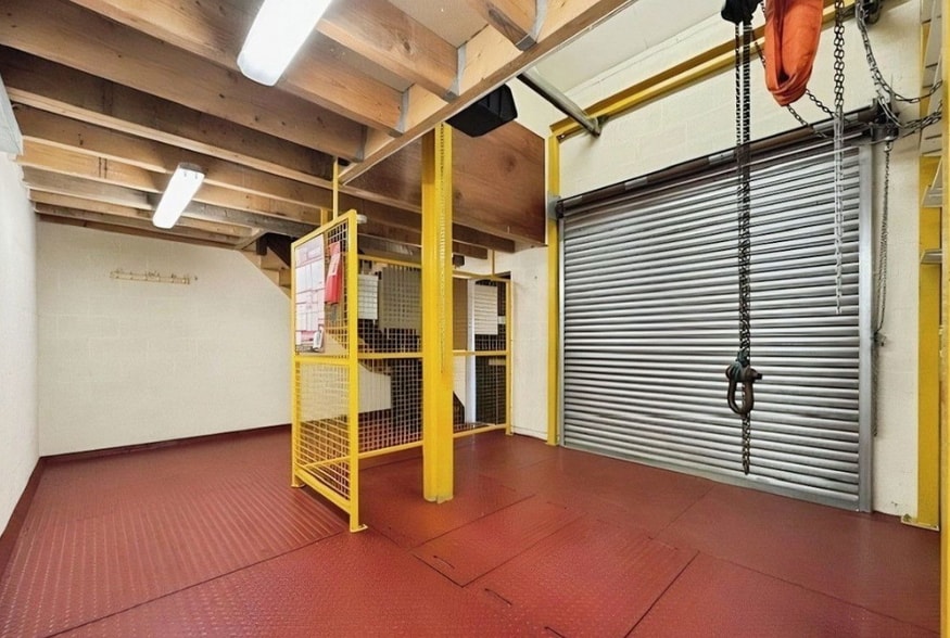 2 Lower Foel Rd, Rhyl for sale - Interior Photo - Image 2 of 6