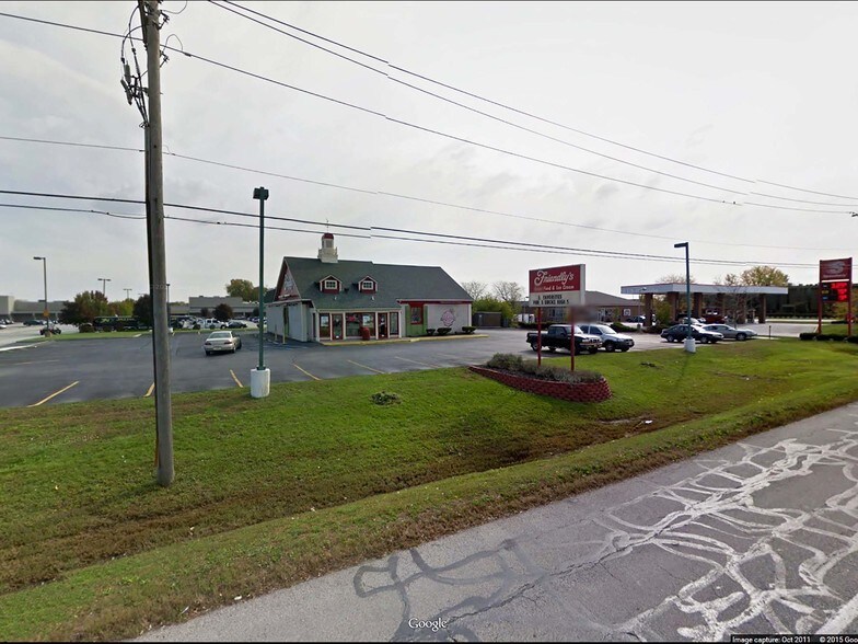 1502 Reynolds Rd, Maumee, OH 43537