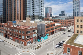 1105-1107 W Fulton St, Chicago, IL - AERIAL  map view