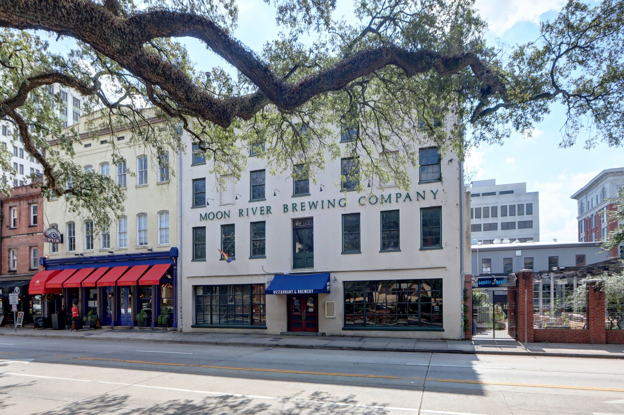 21 W Bay St, Savannah, GA for lease Building Photo- Image 1 of 16