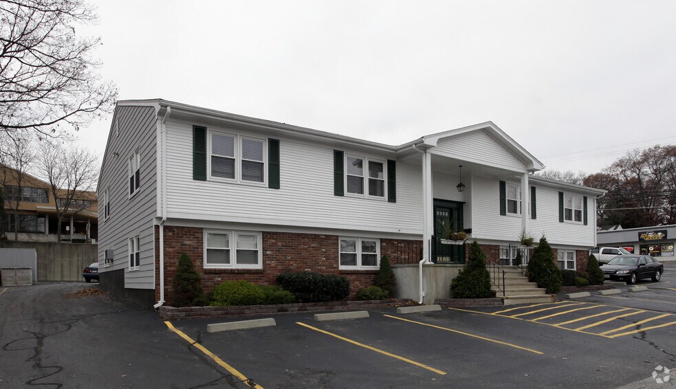 1804 Mineral Spring Ave, Providence, RI for lease - Building Photo - Image 2 of 2