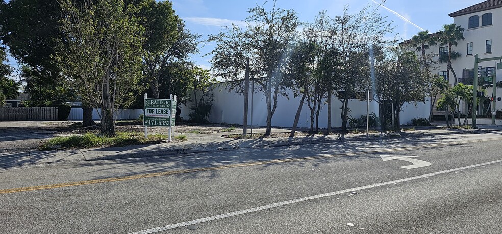 202 N Federal Hwy, Lake Worth, FL for lease - Building Photo - Image 2 of 13