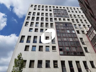 More details for 1-3 Place Charles De Gaulle, Montigny-le-Bretonneux - Office for Sale