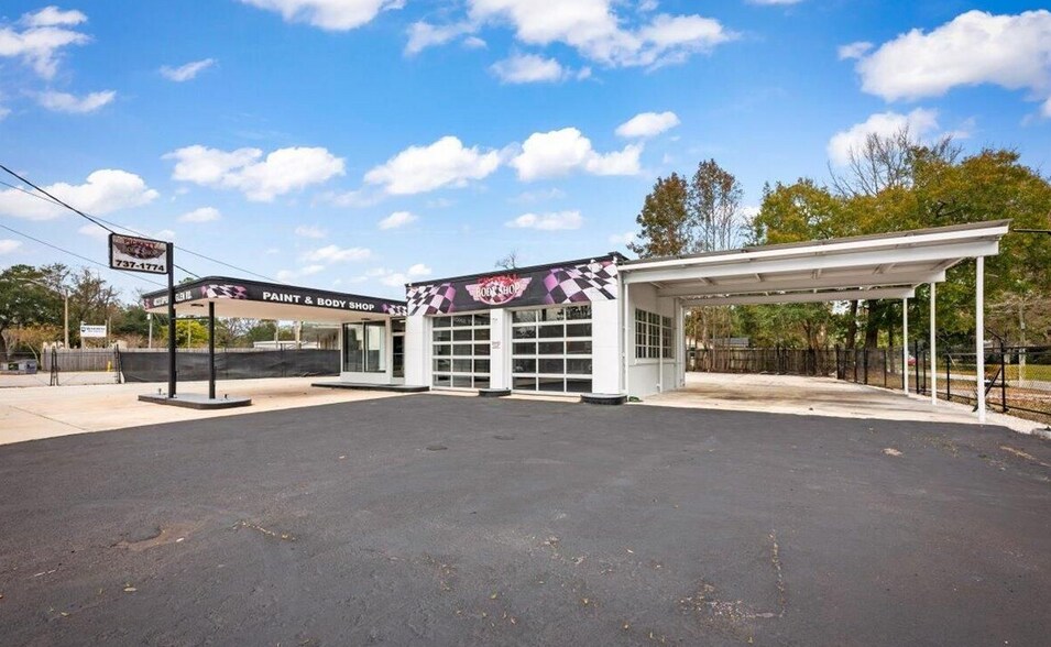 4833 Spring Glen Rd, Jacksonville, FL 32207