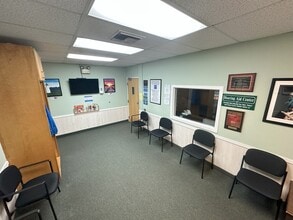 497 Main St, Ansonia, CT for lease Interior Photo- Image 2 of 11