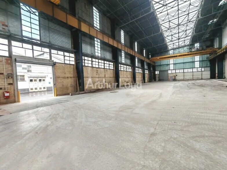 Industrial in Reims for lease - Interior Photo - Image 3 of 3