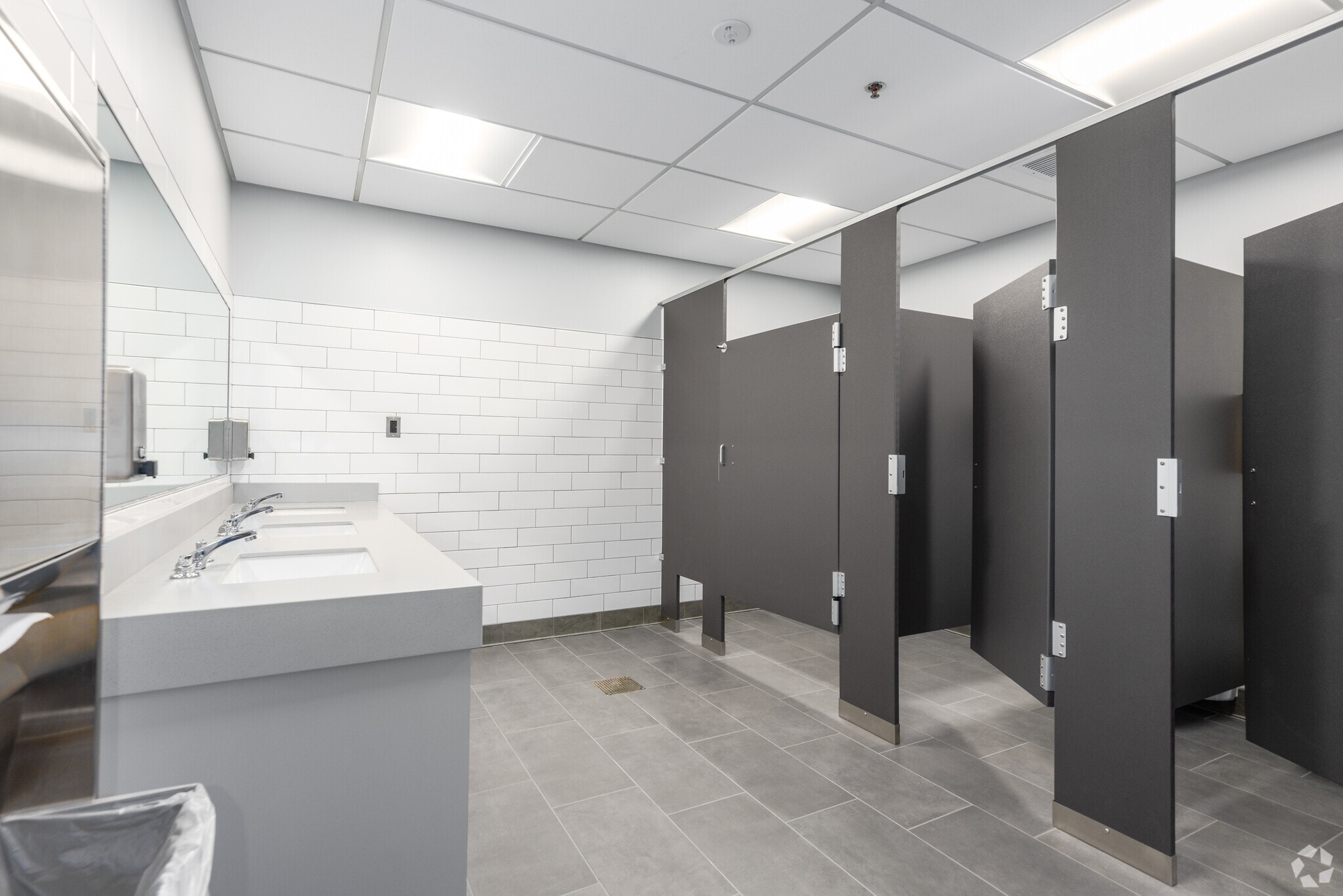 1000 Stewart Ave, Glen Burnie, MD for lease Interior Photo- Image 1 of 1