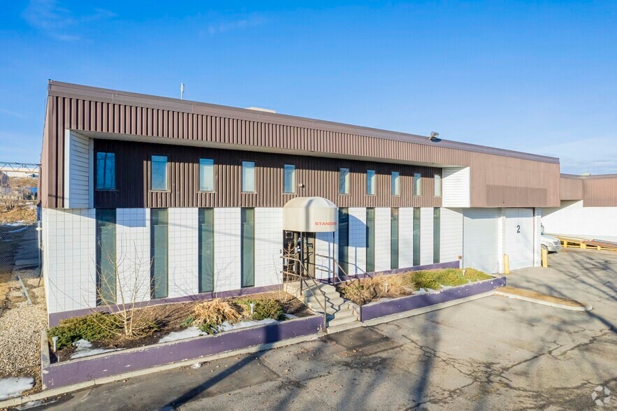 5775 11th St SE, Calgary, AB for sale - Primary Photo - Image 1 of 1