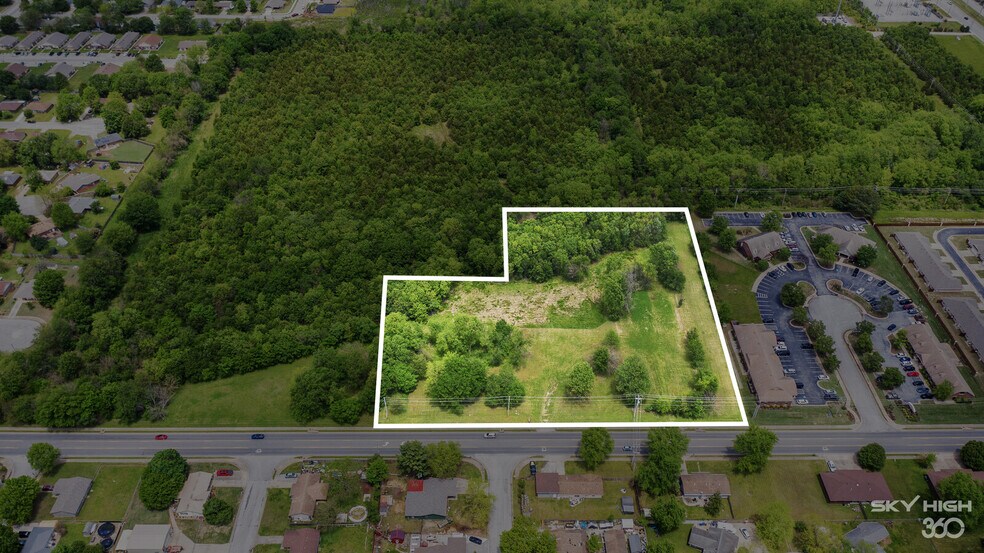 2143 W Olive St, Rogers, AR 72756