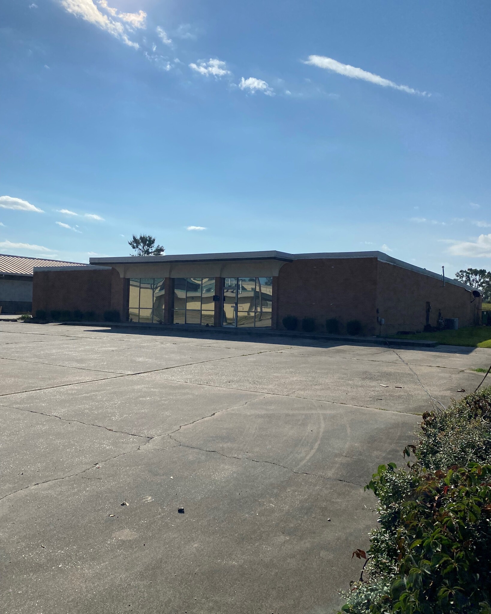 720 E Prien Lake Rd, Lake Charles, LA for sale Building Photo- Image 1 of 1