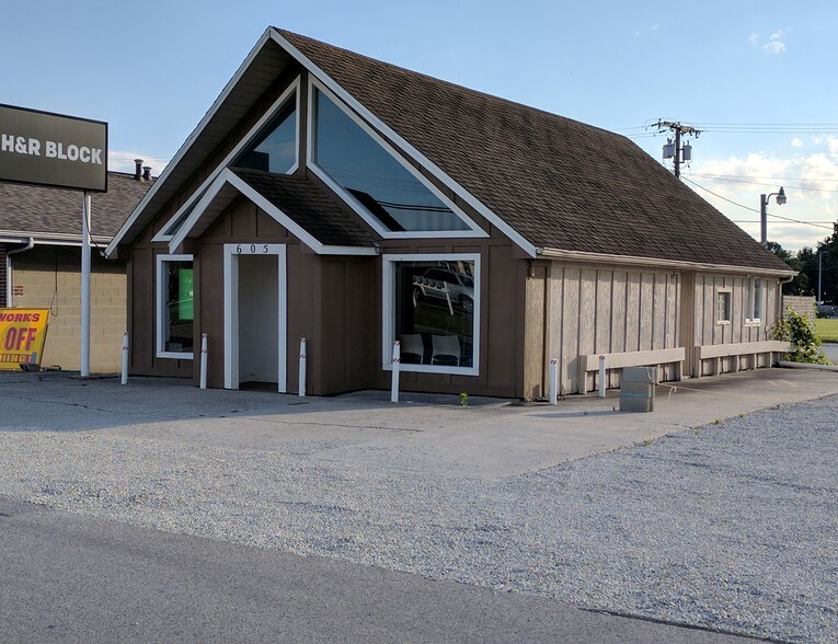 605 S Huntington St, Syracuse, IN for sale - Building Photo - Image 1 of 1