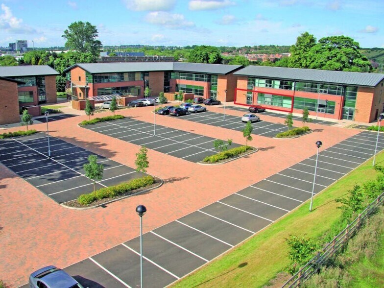 1B Banbury Office Village, Banbury for lease - Building Photo - Image 2 of 5