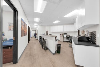 More details for 2222 E Highland Ave, Phoenix, AZ - Office/Medical for Lease
