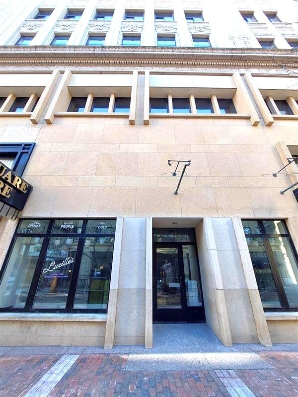 400-426 Saint Peter St, Saint Paul, MN for lease Interior Photo- Image 1 of 1