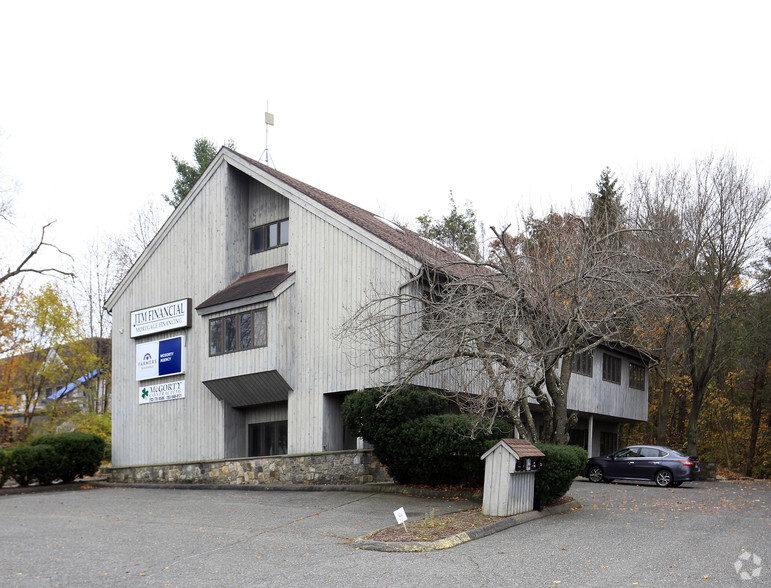 19 Stony Hill Rd, Bethel, CT for lease - Primary Photo - Image 1 of 13