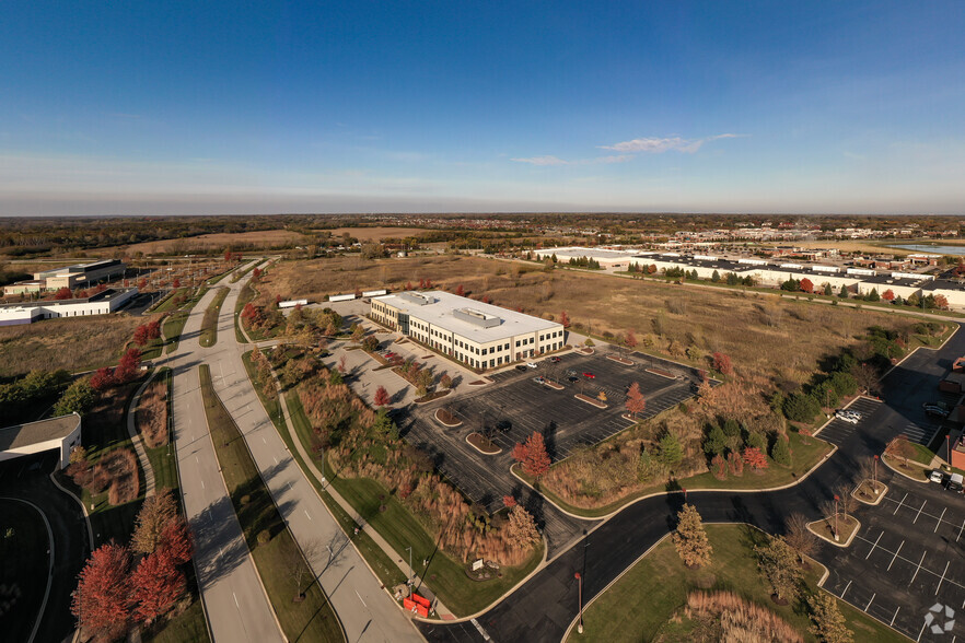 2815 Forbs Ave, Hoffman Estates, IL for lease - Aerial - Image 3 of 5