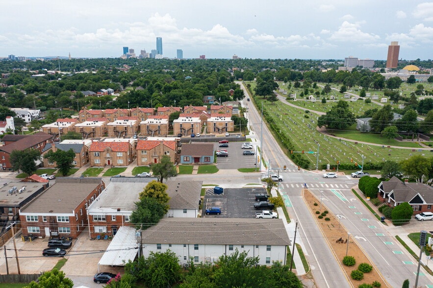 735 NW 30th St, Oklahoma City, OK for sale - Building Photo - Image 2 of 33