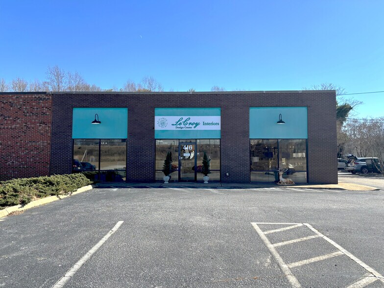 416 Haywood Rd, Greenville, SC for lease - Building Photo - Image 3 of 4