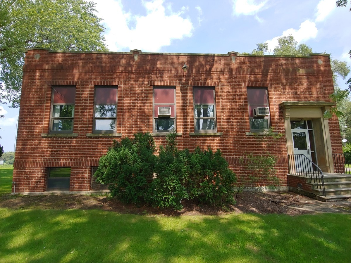 1210 E Bogart Rd, Sandusky, OH 44870