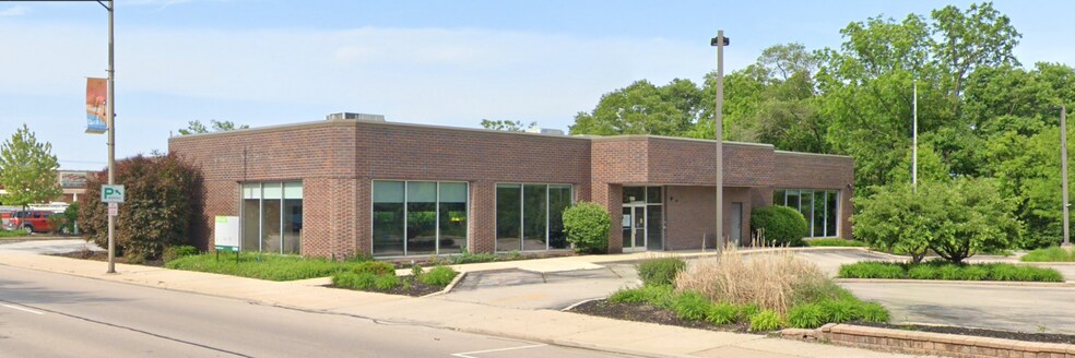 130 S Batavia Ave, Batavia, IL for lease - 130 Batavia Ave - Image 1 of 12