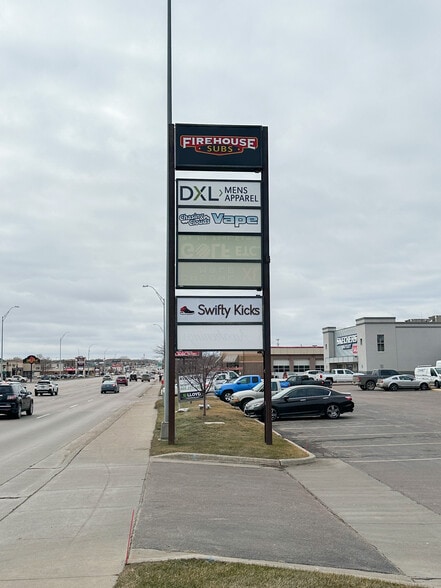 3502-3510 W 41st St, Sioux Falls, SD for lease - Building Photo - Image 3 of 3