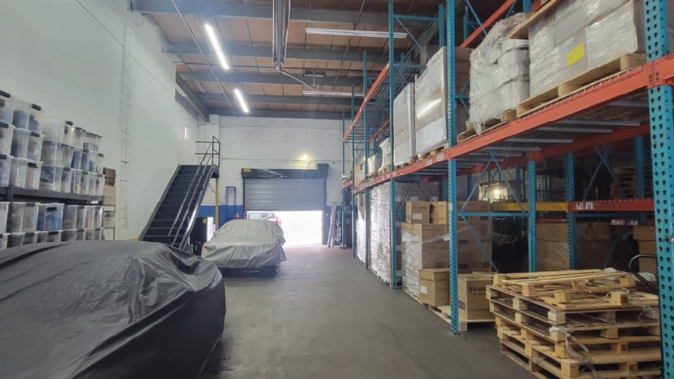 9411 Ditmas Ave, Brooklyn, NY for lease - Interior Photo - Image 3 of 9