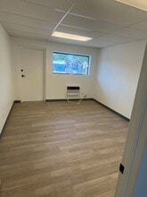 515 Melbourne St, Houston, TX for lease Interior Photo- Image 2 of 2