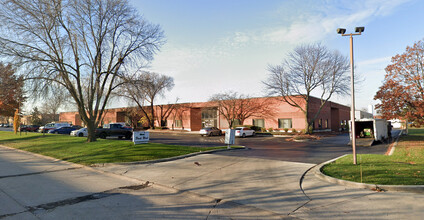 396 W Fenton Ln, West Chicago, IL for lease Building Photo- Image 2 of 9