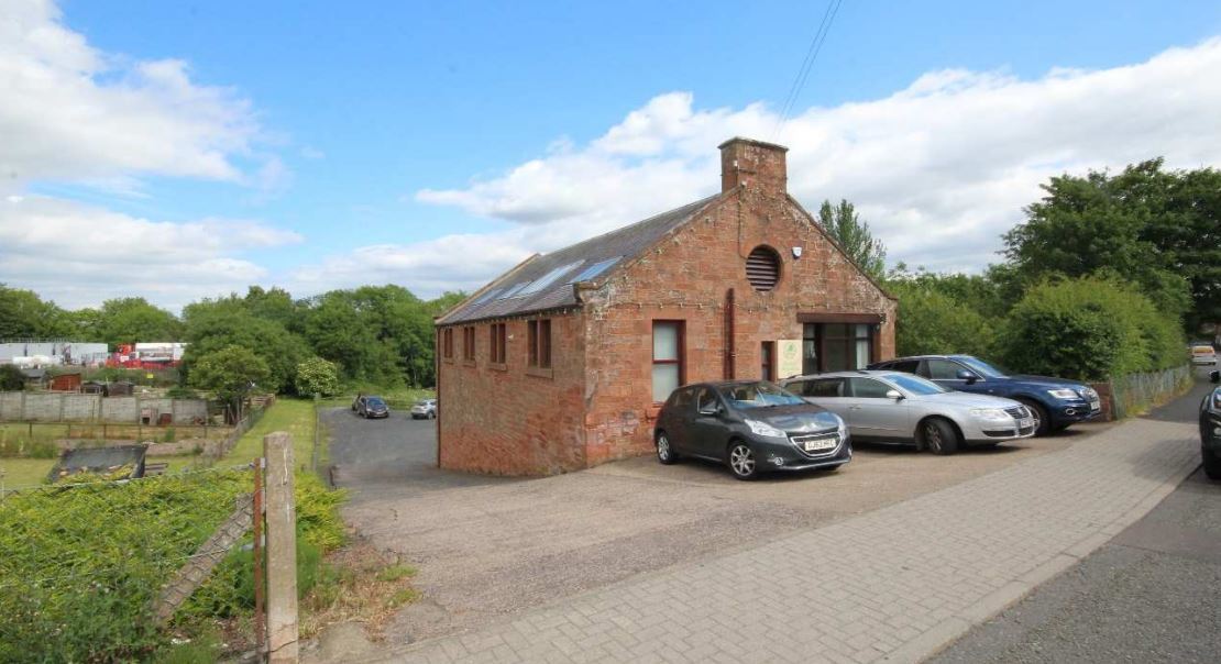 Plainfield, Melrose for sale Primary Photo- Image 1 of 1