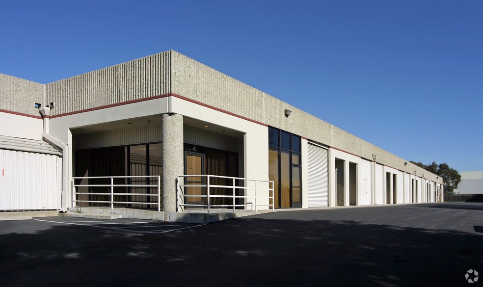 8939 Vernon Ave, Montclair, CA for lease - Building Photo - Image 2 of 12