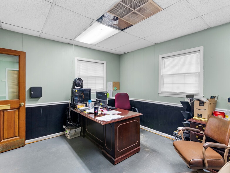 1108 Anne St, Griffin, GA for sale - Building Photo - Image 3 of 30