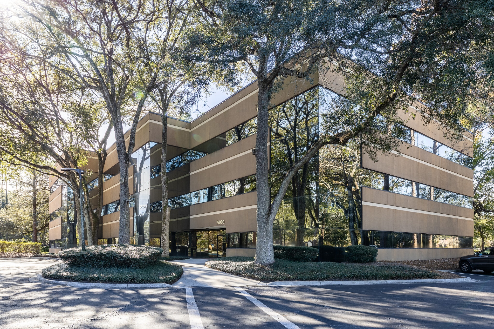 7400 Baymeadows Way, Jacksonville, FL for lease Building Photo- Image 1 of 9