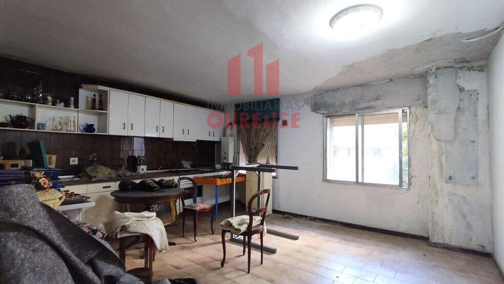 Retail in Ourense for sale - Building Photo - Image 2 of 8