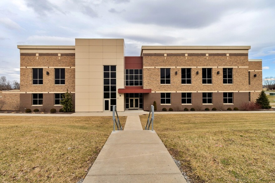 100 Market Pl, Bridgeport, WV for sale - Building Photo - Image 1 of 1